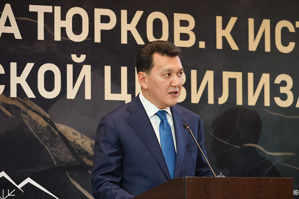 В Горно-Алтайске начала работу конференция «Алтай – прародина тюрков. К истории зарождения тюркской цивилизации»