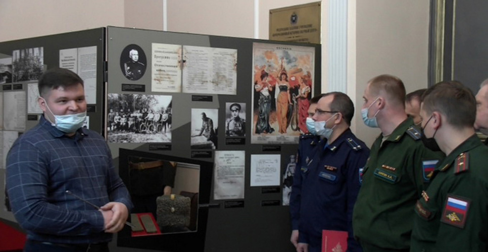 Выставка о военспецах открылась в Санкт-Петербурге