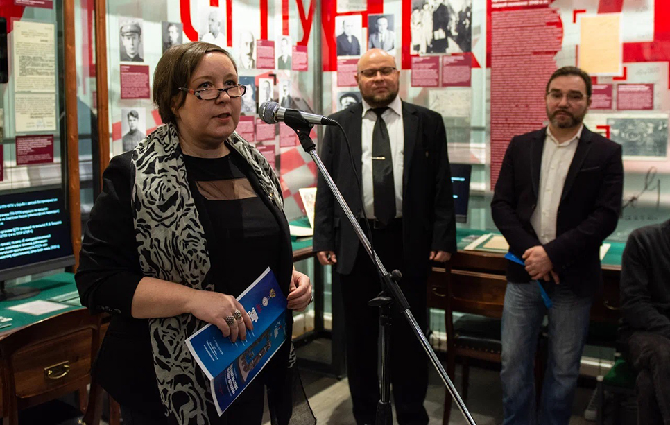 В Музее политической истории открылась выставка к 100-летию нелегальной разведки
