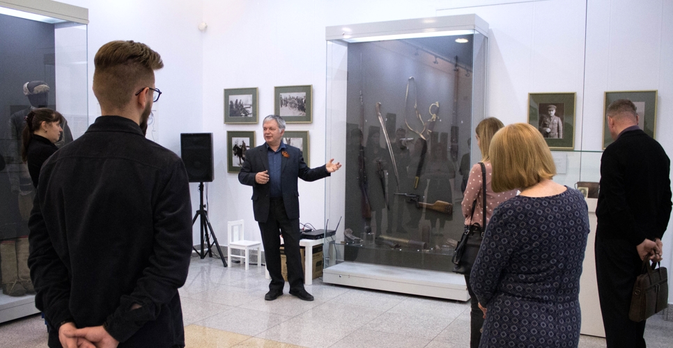 В Гродековском музее открылась выставка «Волочаевские дни»