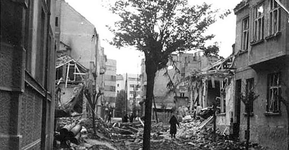 16 апреля 1944 года американцы начали бомбардировку Белграда