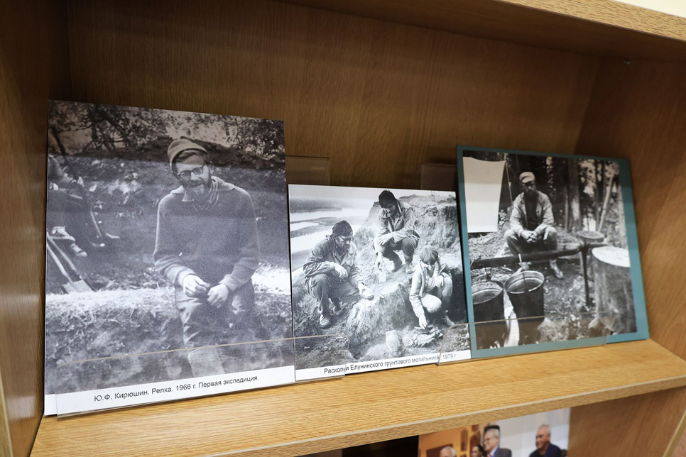 В Алтайском госуниверситете состоялся круглый стол, посвящённый 80-летию Юрия Кирюшина