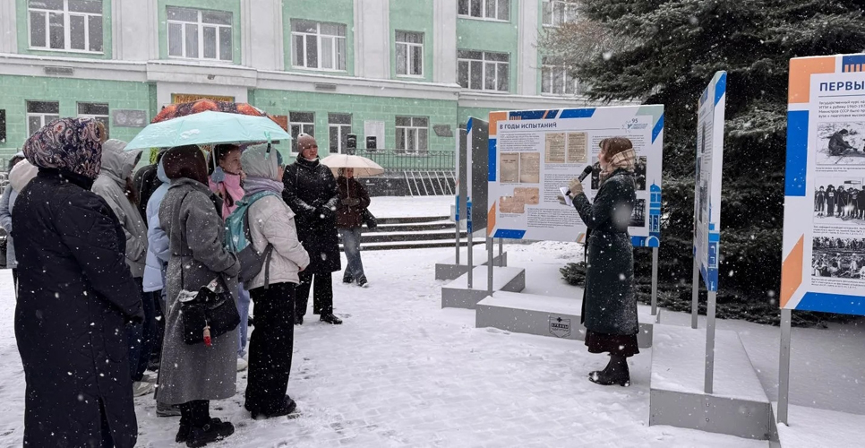 В Удмуртии представили две новых выставки по истории региональных центров науки и образования