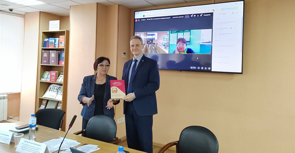 Круглый стол о вкладе народов России и Центральной Азии в Победу прошёл в Барнауле