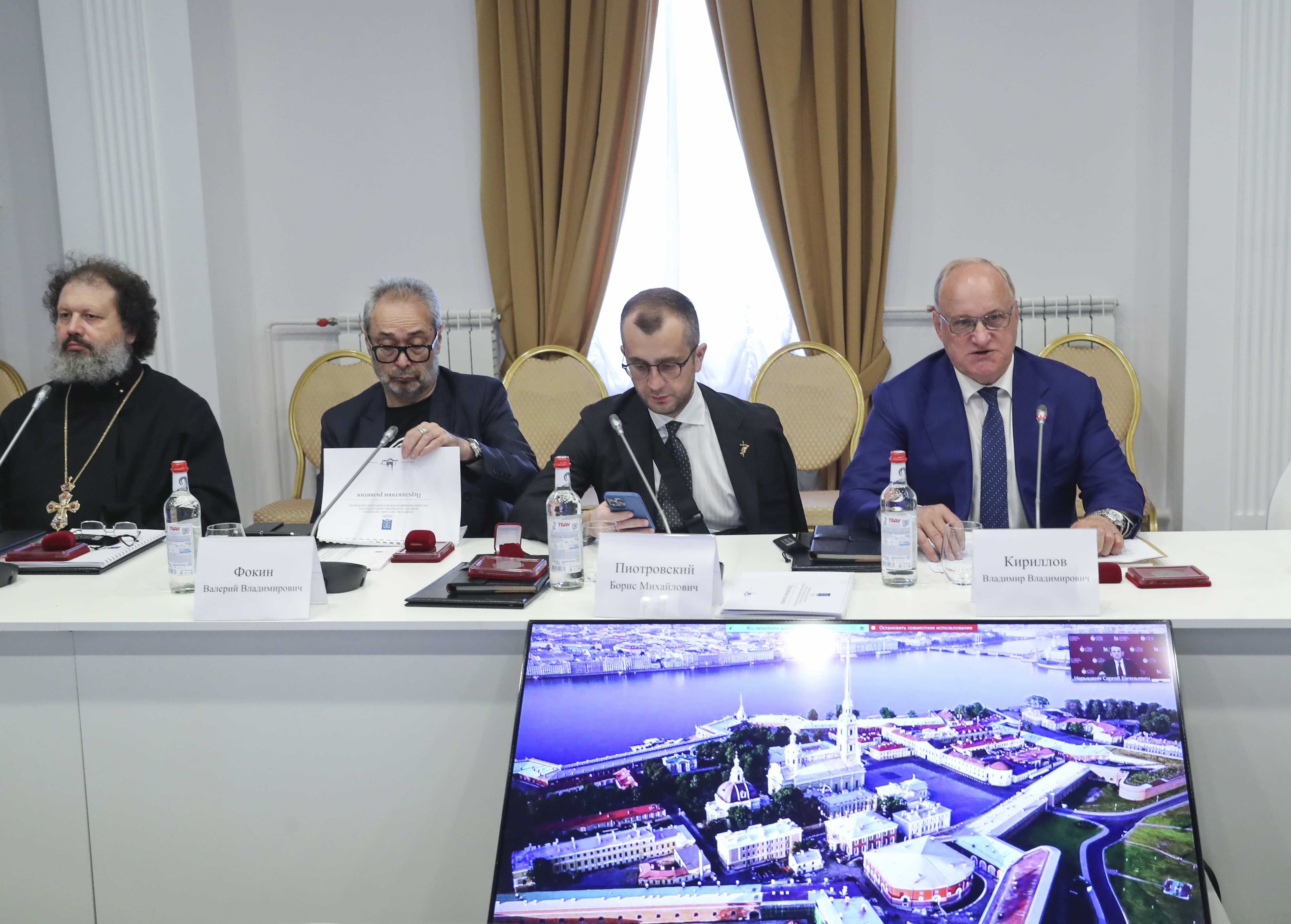 16 июня 2022 года состоялось заседание Попечительского совета ГМИ СПб