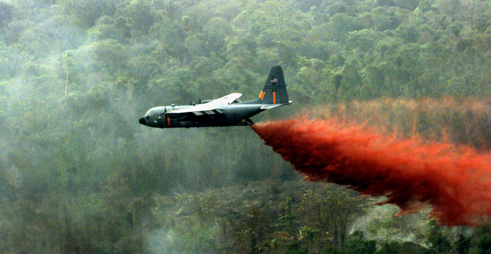 10 августа 1961 года американцы впервые применили химикат Agent Orange во Вьетнаме 