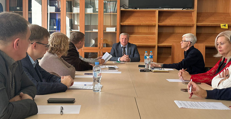 Роль государства и права в условиях войн и санкций обсудили в Хабаровске