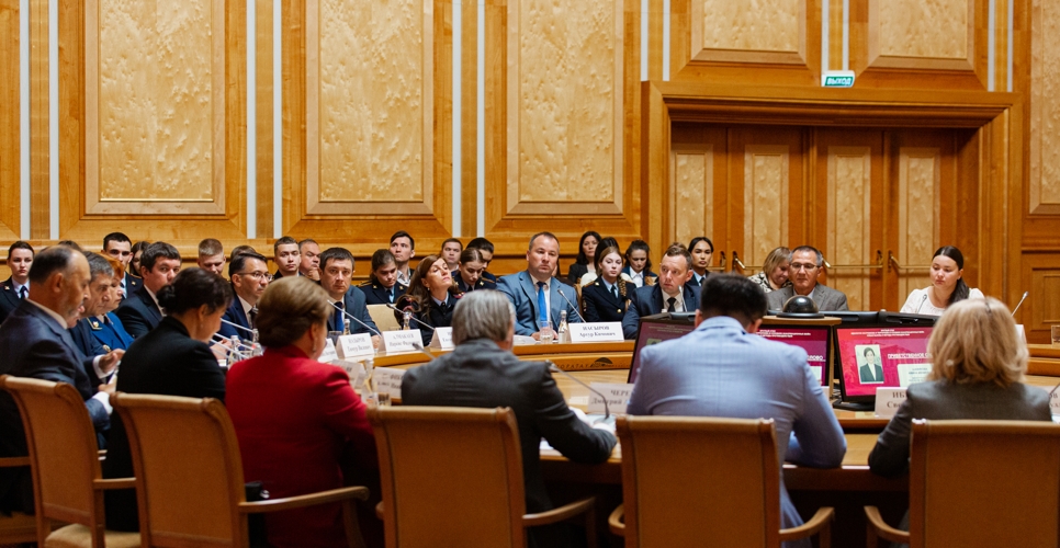 В Уфе состоялся круглый стол, посвящённый противодействию экстремизму и терроризму