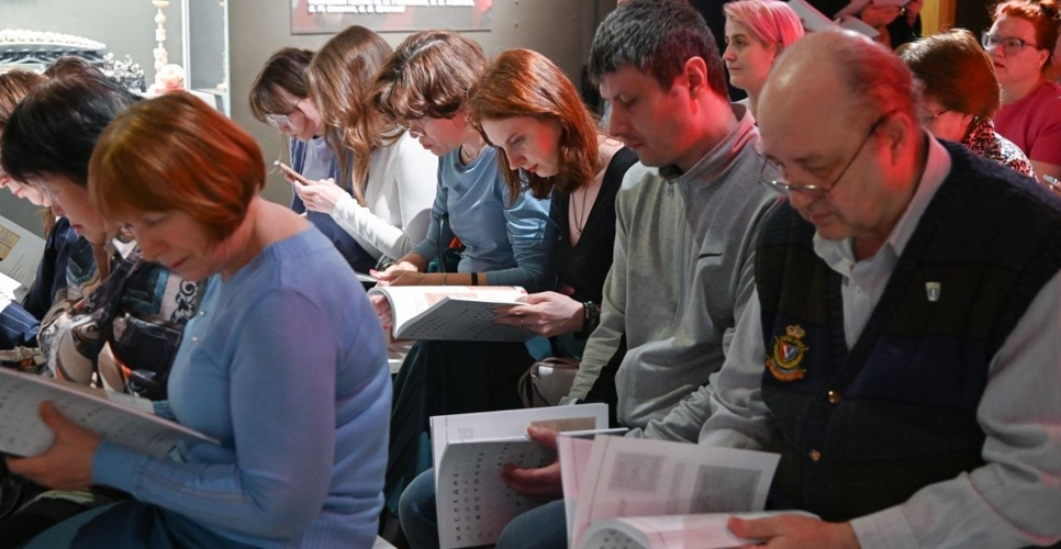 В Хабаровском краевом музее представили каталог «688 единиц истории, которая вернулась»