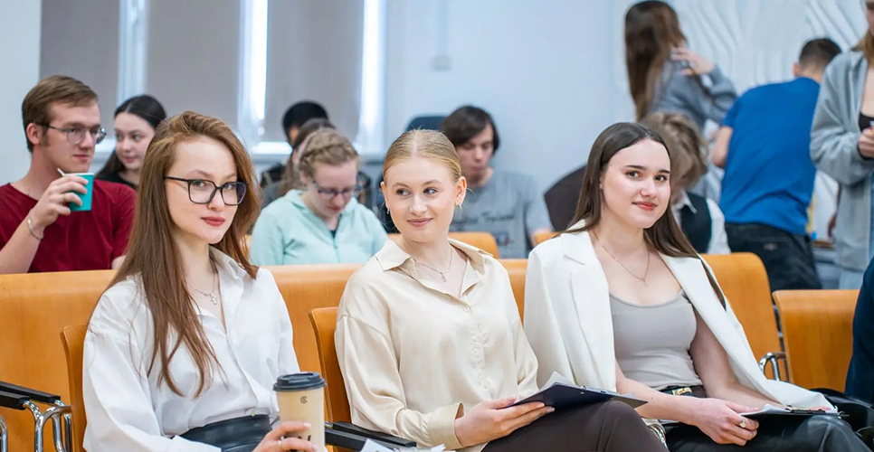 В ОмГУ прошёл круглый стол о гастрономических традициях народов СССР 