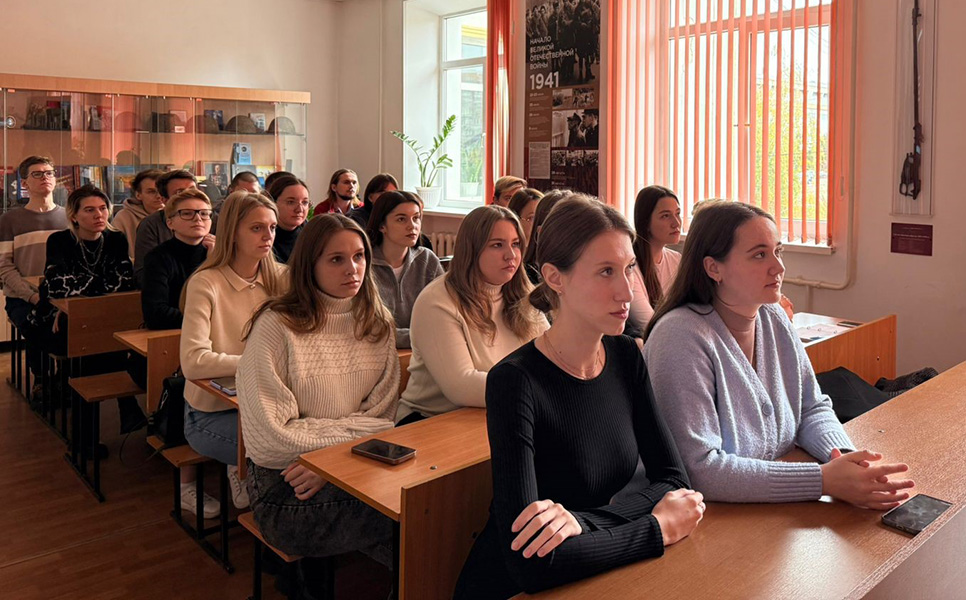 В Курске состоялось открытие нового сезона исторического кинолектория «Без срока давности»