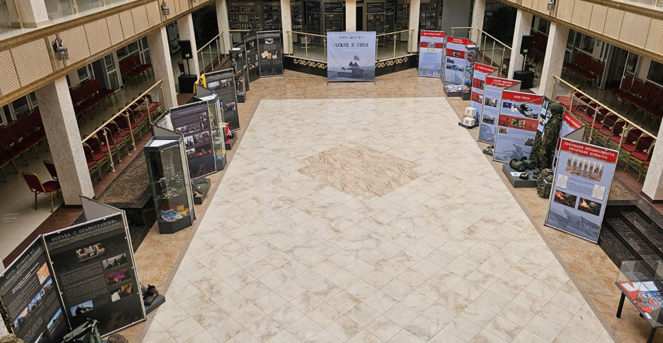 В Чеченской Республике состоялось открытие выставки «Чужие и СВОи. Обличия и лица»