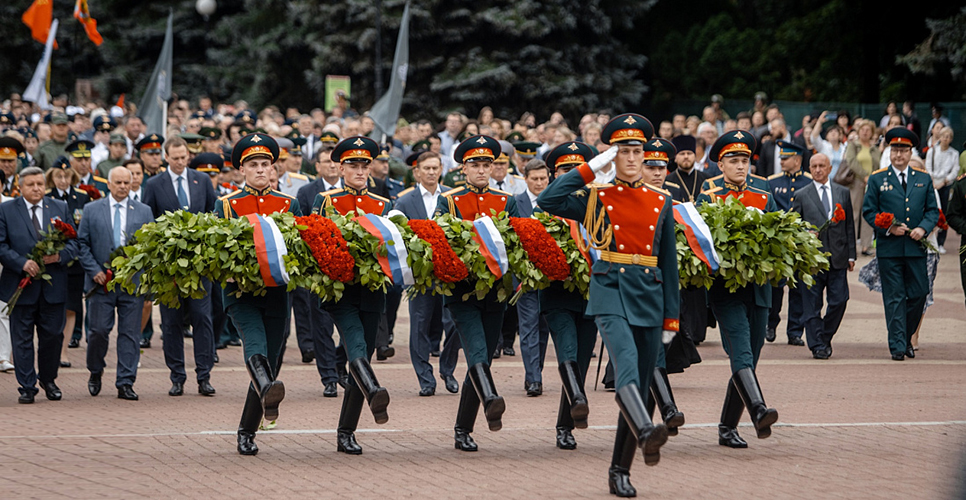 В посёлке Поныри Курской области Владимир Путин поздравил граждан России с 80-летием победы в Курской битве