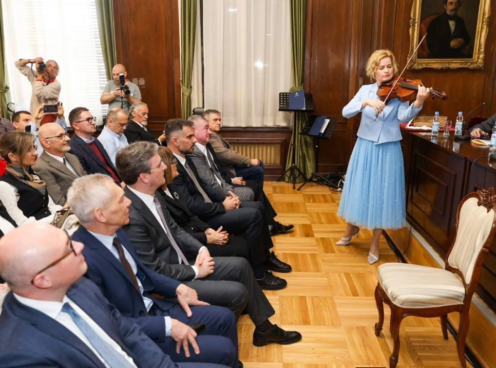 Посольство России передало в дар библиотеке Матицы сербской собрание русской литературы