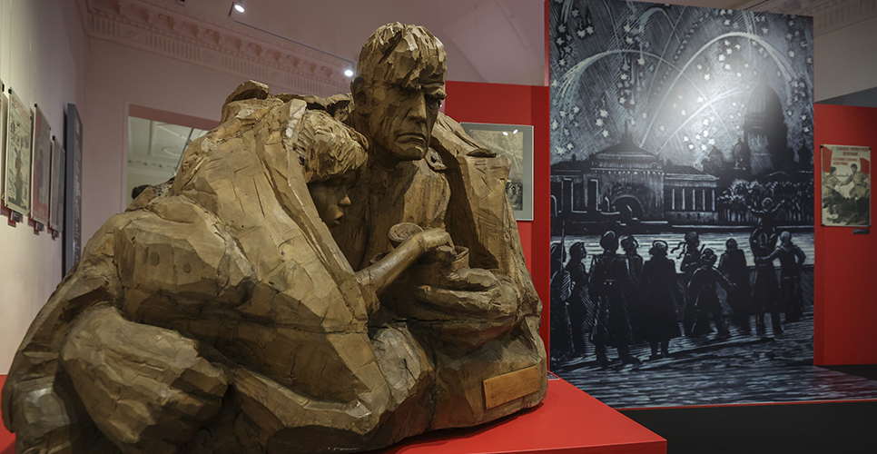 В Музее современной истории России открылась выставка «Музы непокорённого города»