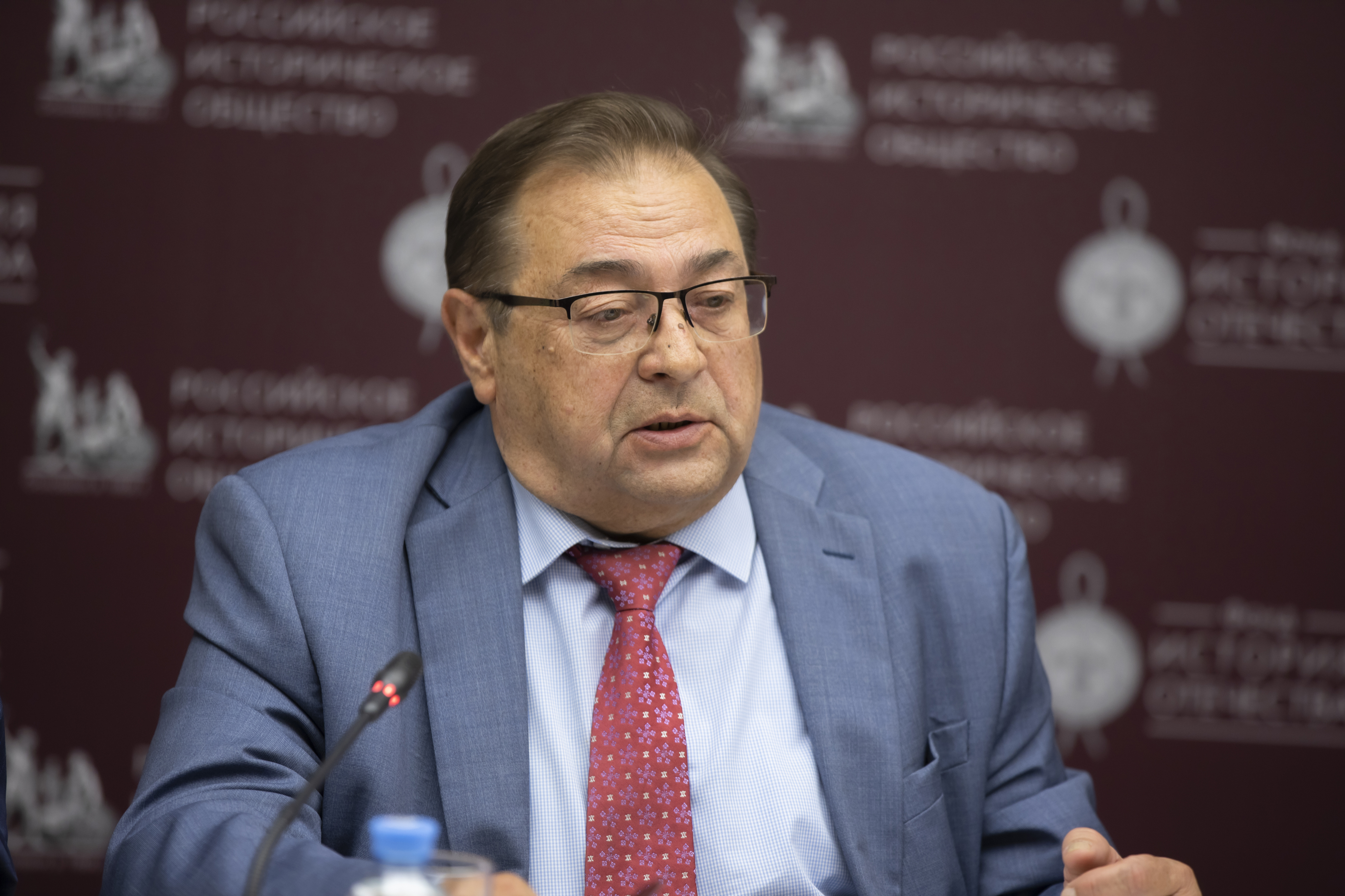 В Доме РИО прошёл круглый стол и открылась выставка к 80-летию завершения Второй мировой войны