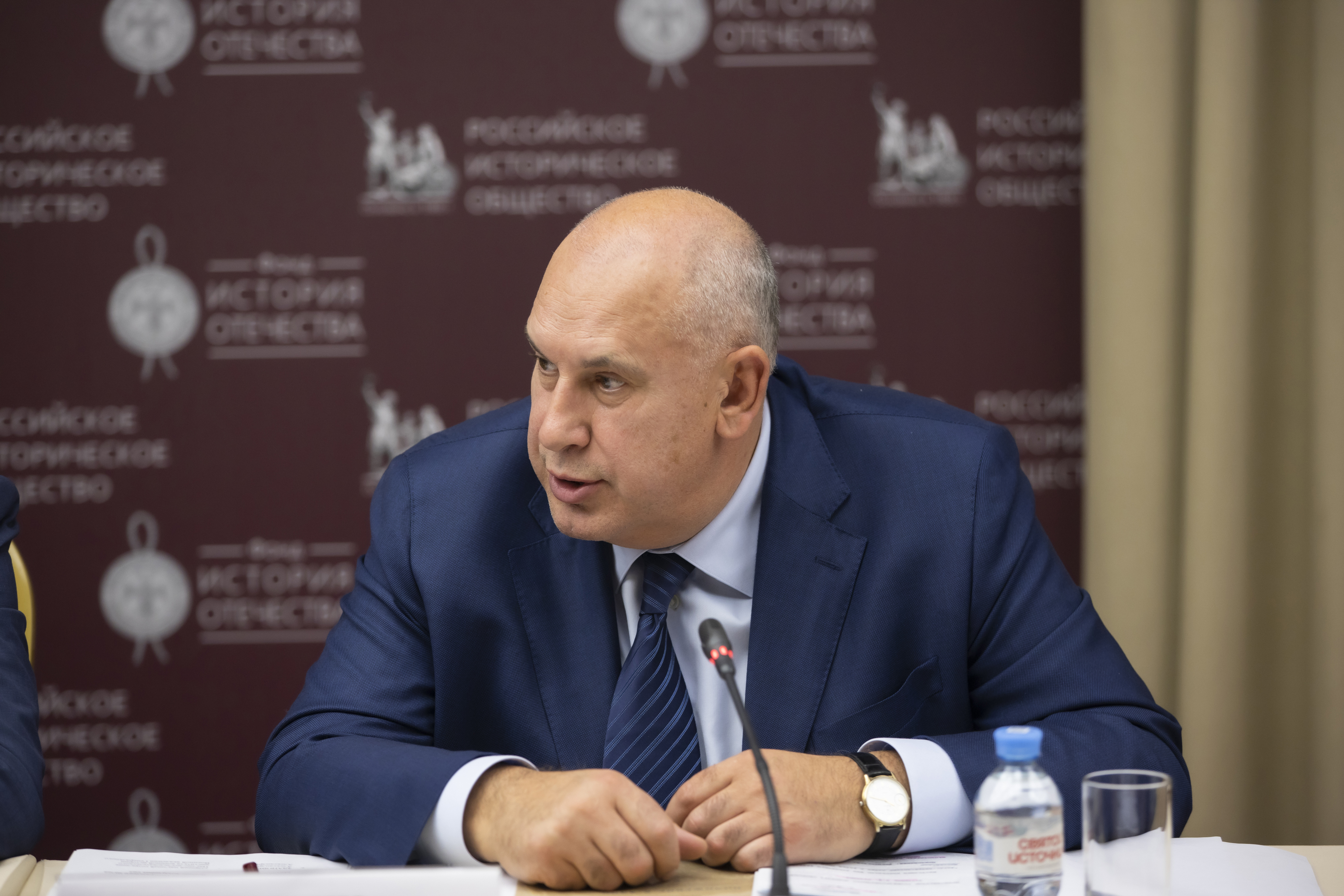 В Доме РИО прошёл круглый стол и открылась выставка к 80-летию завершения Второй мировой войны