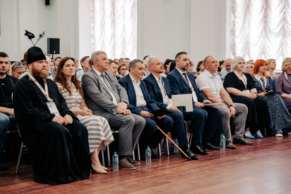 В Курске обсудили сохранение памятников истории и культуры в регионах России
