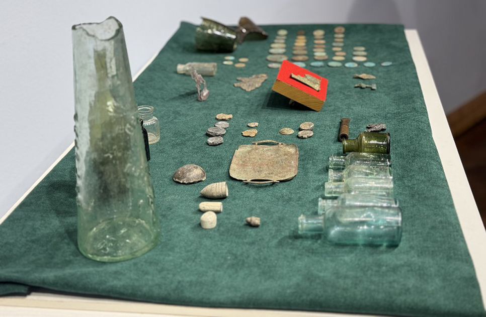 Члены Орловского отделения РИО передали в областной краеведческий музей около 400 новых экспонатов