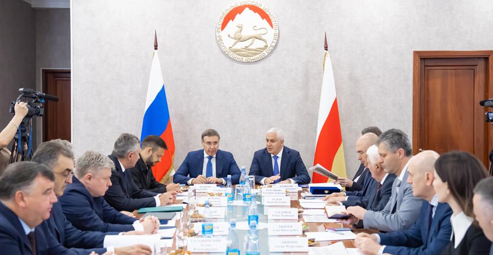 Руслан Гагкуев принял участие в совещании руководителей вузов и научных организаций в Цхинвале