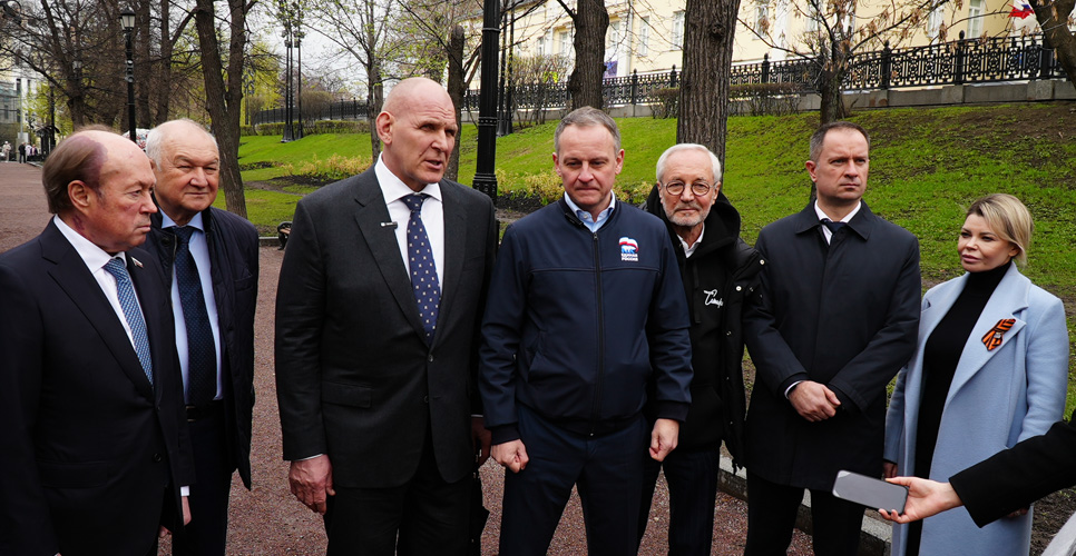 На Гоголевском бульваре в Москве открылась выставка об акции «Диктант Победы»