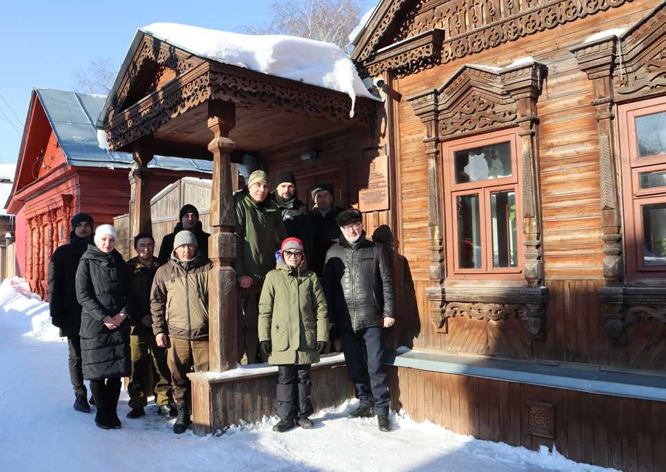 Участники автопробега «Владивосток — Луганск» сделали остановку в Пензе