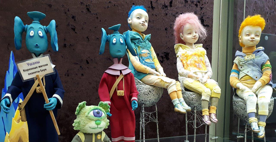 В Саратовском областном музее краеведения открыли выставку «космических» кукол