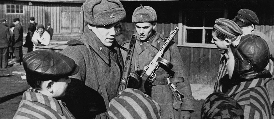 70 лет назад – 27 января 1945 года советские войска освободили нацистский концлагерь «Освенцим» 