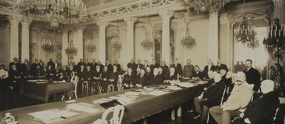 Заседание Императорского Русского исторического общества в Ново-Михайловском дворце