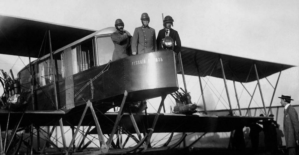 26 мая 1913 года состоялся первый полёт на первом в мире четырёхмоторном самолёте